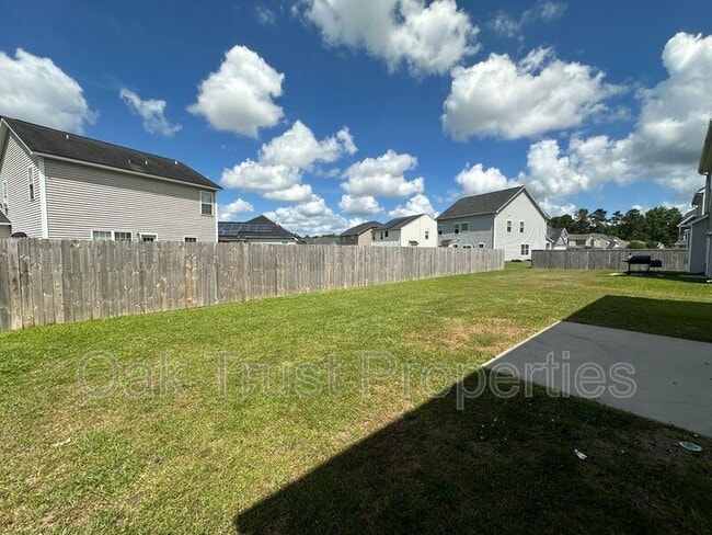 Building Photo - 7757 Discovery Rd