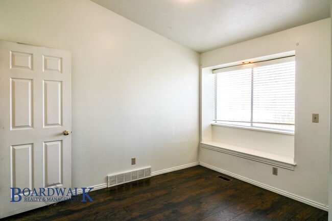 Building Photo - 5677 S 5630 W