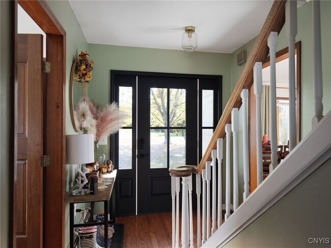 Building Photo - 35749 Sayre Rd