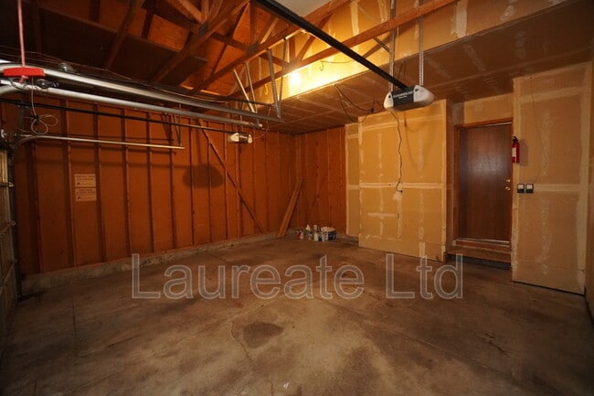Building Photo - 2916 S Andes Way