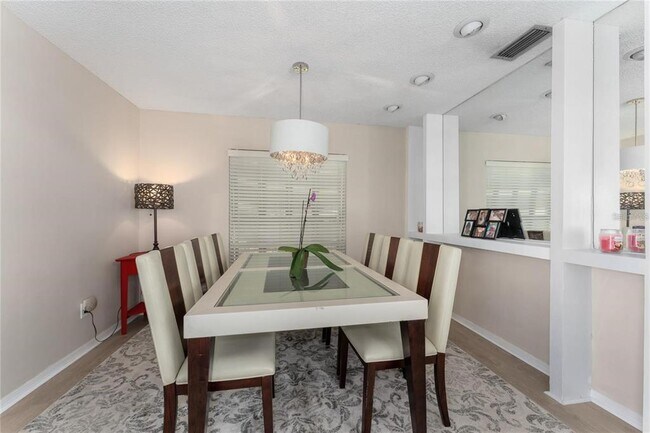 Building Photo - 5053 Maui Cir