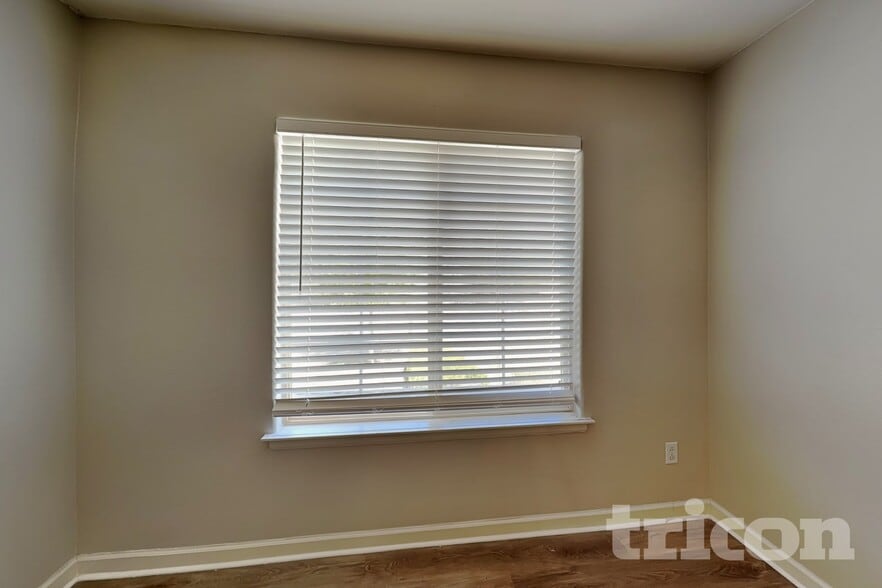 Building Photo - 5971 S Zeno Ct