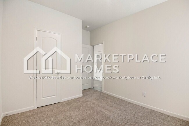 Building Photo - 10925 Gray Mare Dr