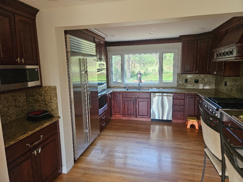 Building Photo - 10032 E Meadow Run