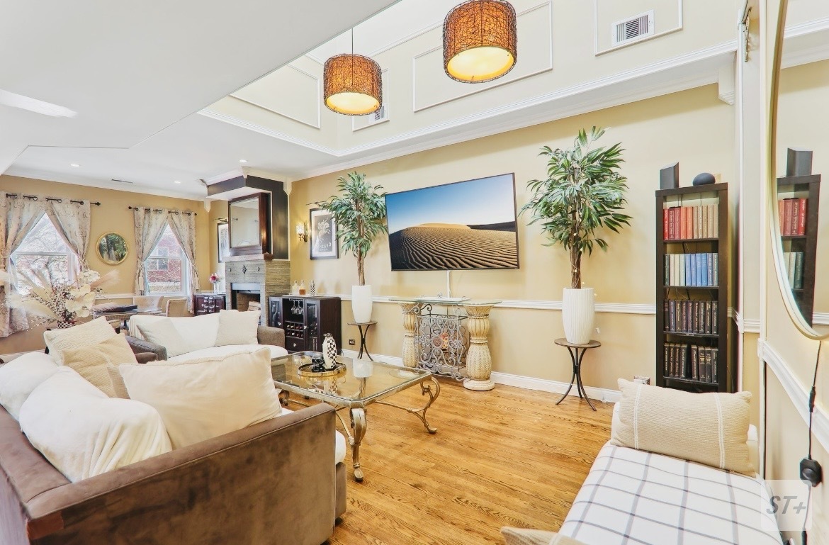 Living Room - 708 N Rockwell St