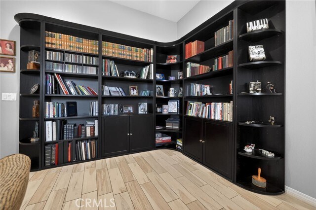 Building Photo - 85556 Molvena Dr