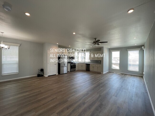 Building Photo - 141 Douglas Dr