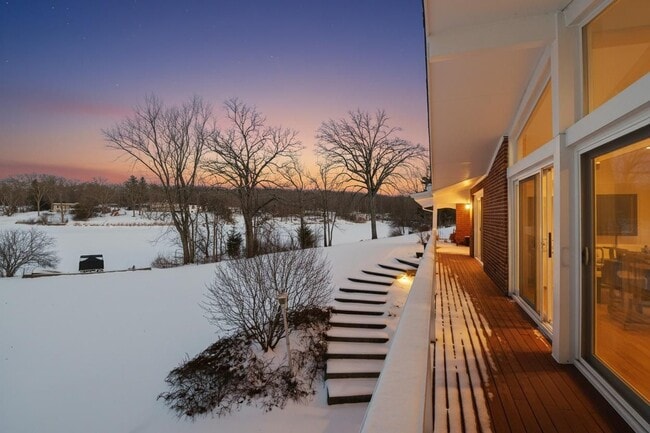 Building Photo - 71 Lake Shore Dr