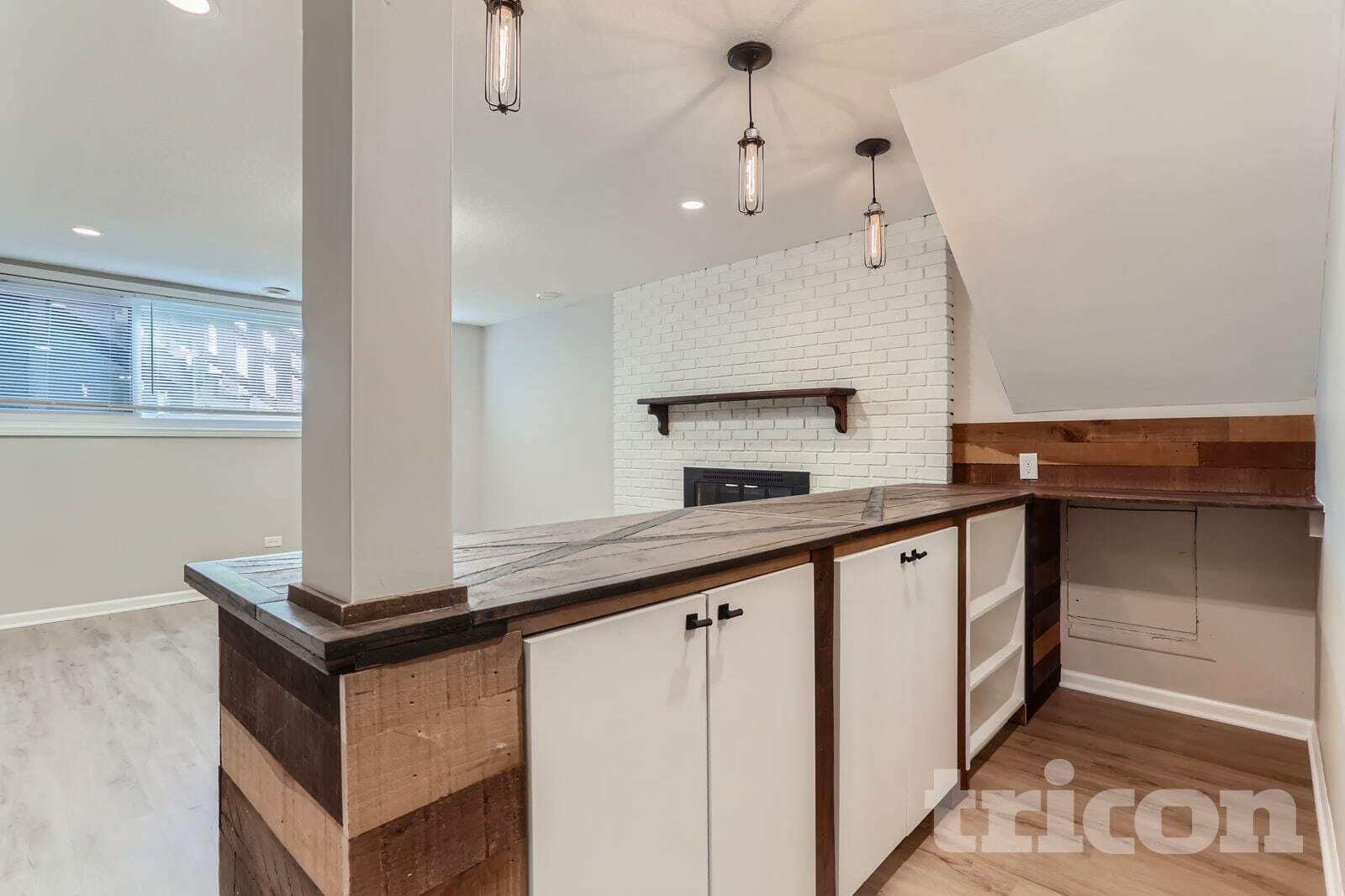 Building Photo - 16417 Gladiola Ave