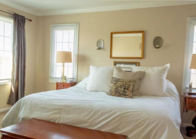 Building Photo - 3 Bed 3 Bath End Unit Townhome in Marsh Harbour Community of Downingtown