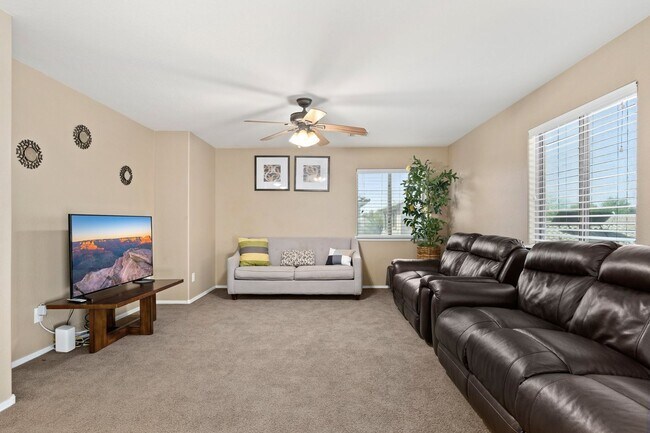 Building Photo - Welcome Home! This stunning 4 bedroom, 3 b...