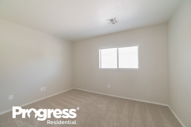 Building Photo - 3025 W Silver Sage Ln