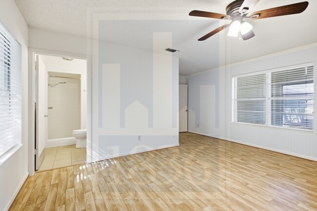 Building Photo - 609 Carlos G Parker Blvd NW