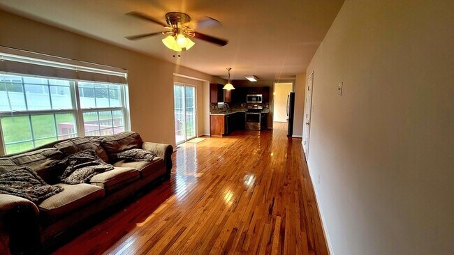 Building Photo - 4000 Stone Creek Terrace