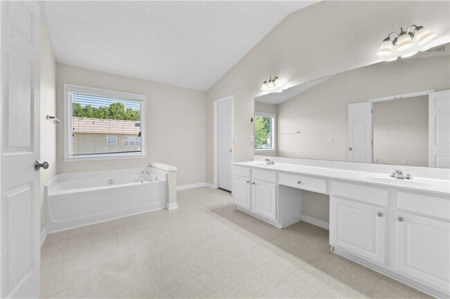 Building Photo - 9005 Ruel Ln