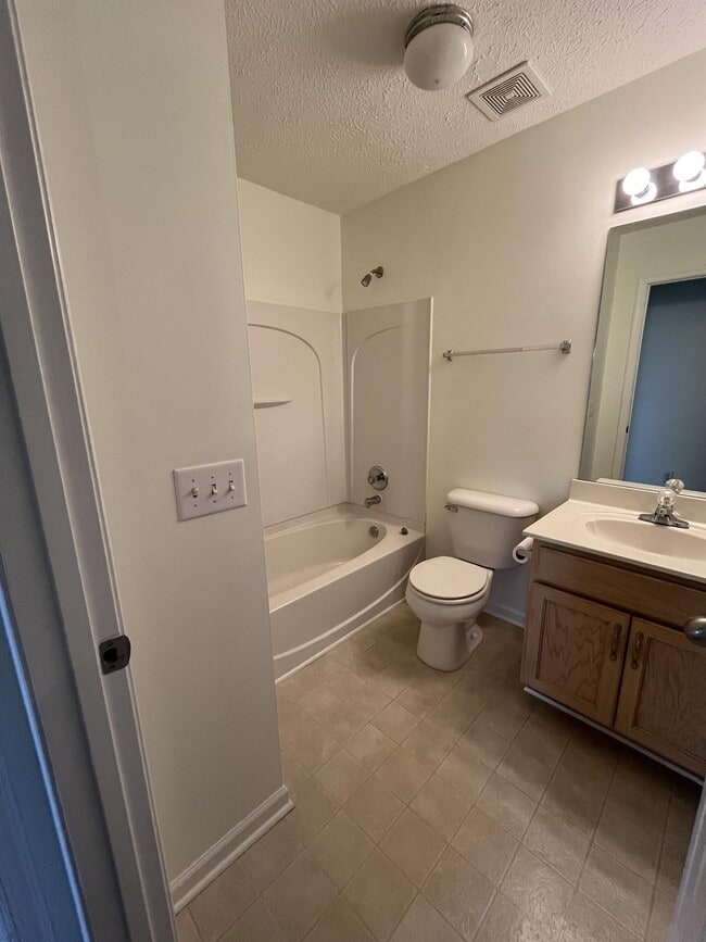 Building Photo - 2630 River Meade Way