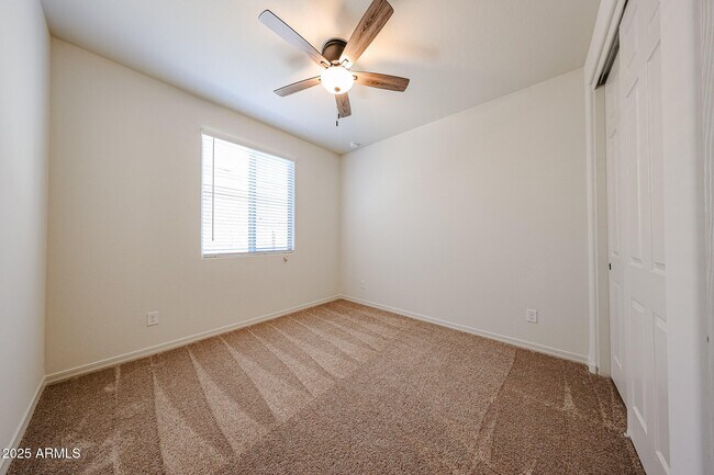 Building Photo - 25369 N 172nd Dr