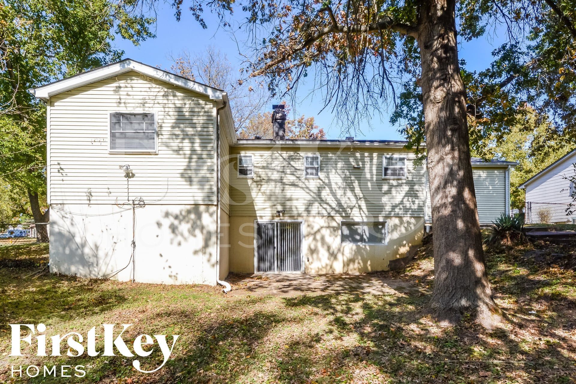 Building Photo - 6176 Silver Fox Dr