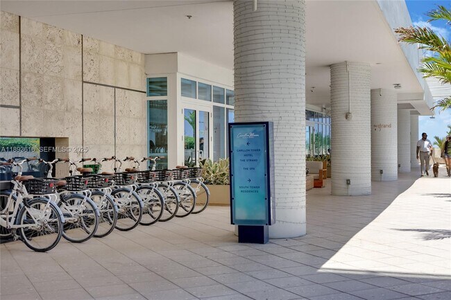 Building Photo - 6899 Collins Ave