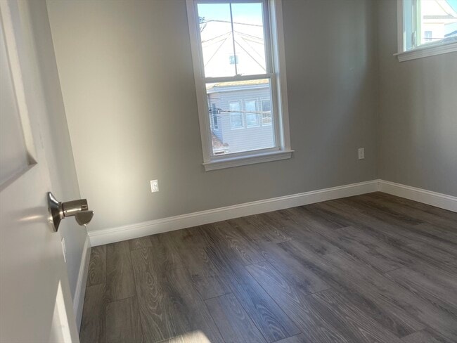 Building Photo - 16 Wendell St