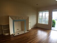 Building Photo - 205-207 Tennant