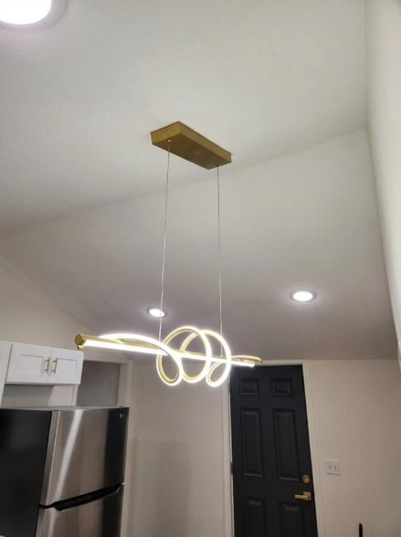 Building Photo - 110 Ridgeway St