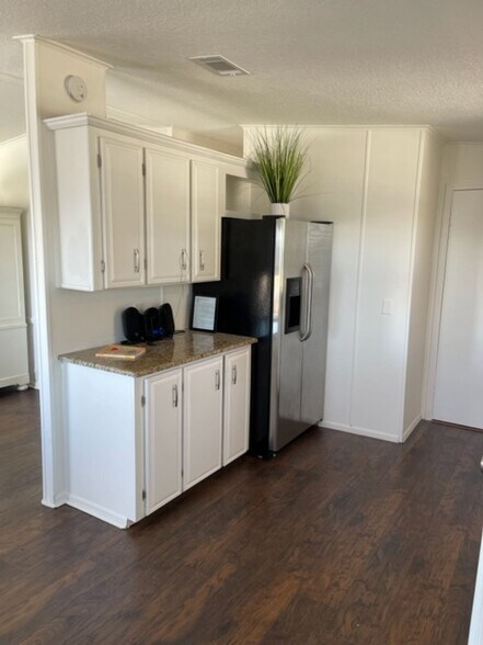 Building Photo - 11330 S Indian River Dr