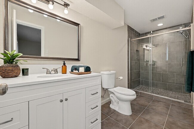 Building Photo - 6822 Dusty Dawn Dr