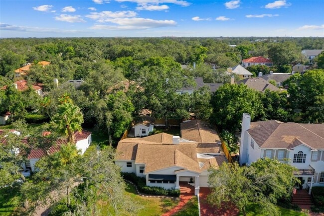 Building Photo - 2918 W Coachman Ave