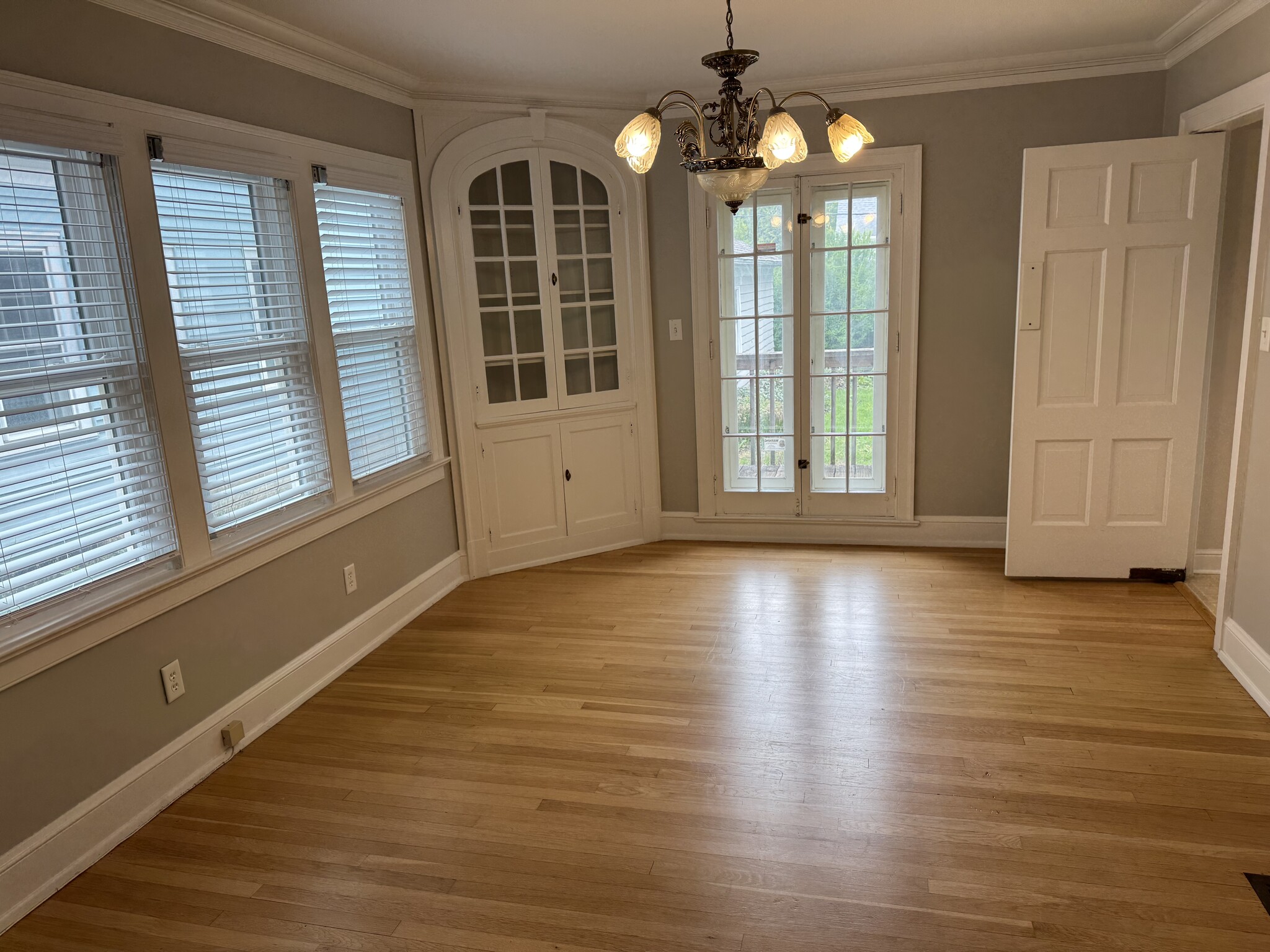 BI Corner China Cabinet in DR - 1631 N 69th St