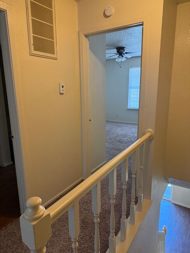 Building Photo - Mesquite Ridge Townhomes