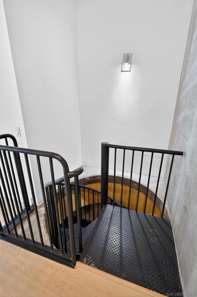 Building Photo - 1025 Island Ave