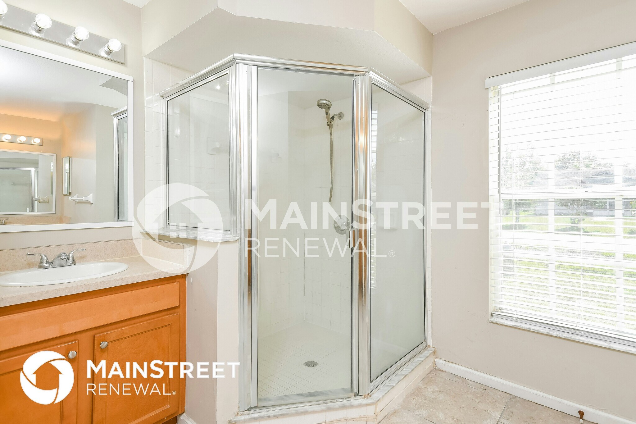 Building Photo - 625 Regency Way