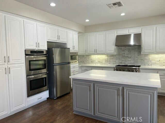 Building Photo - 27840 Pointe Breeze Dr