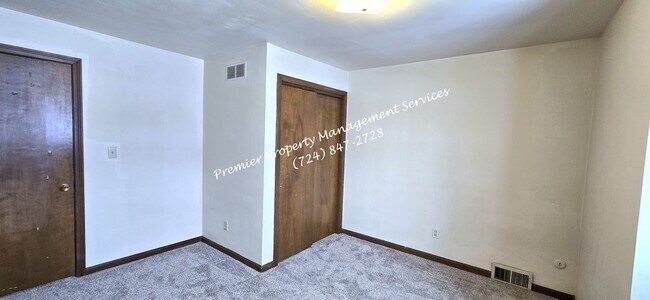 Building Photo - 268 Mohawk School Rd