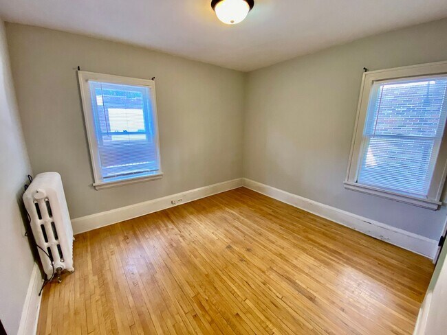 Building Photo - 3448 Girard Ave S