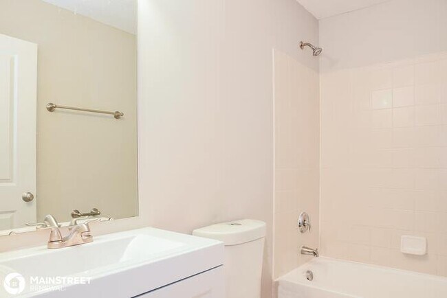 Building Photo - 146 POE AVE, LITHOPOLIS, OH 43136