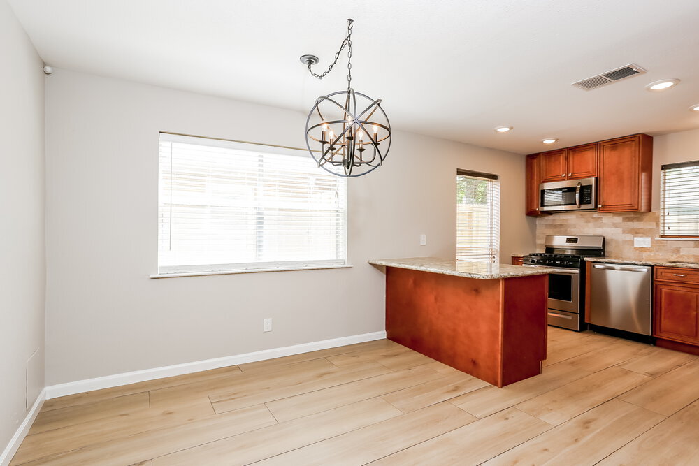 Building Photo - 2613 Orion Dr