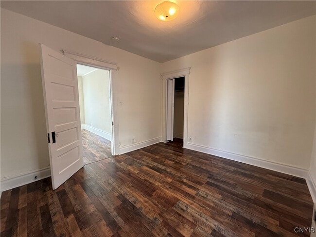 Building Photo - 303 Griffiths St