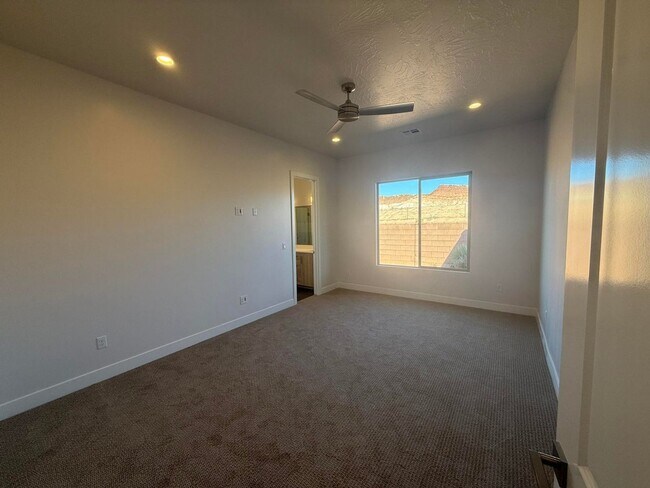Building Photo - Brand New 4 Bedroom Home!!