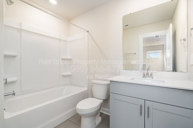 Building Photo - 3483 Backwater St