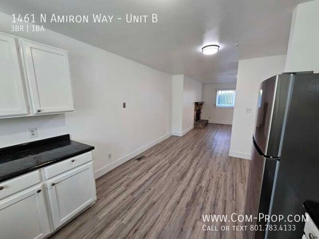 Building Photo - Cute 3 Bed 1 Bath Condo in Orem for Rent! ...