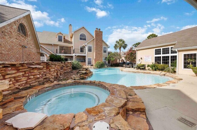 Primary Photo - 2300 Old Spanish Trl