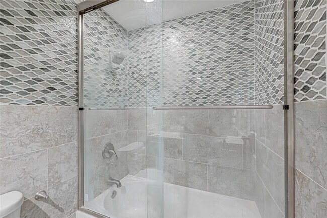 Building Photo - 2001 Holcombe Blvd