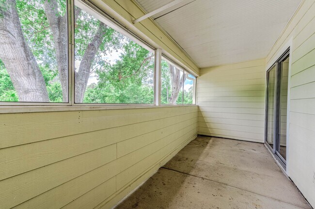 Building Photo - 14515 Wunderlich Dr