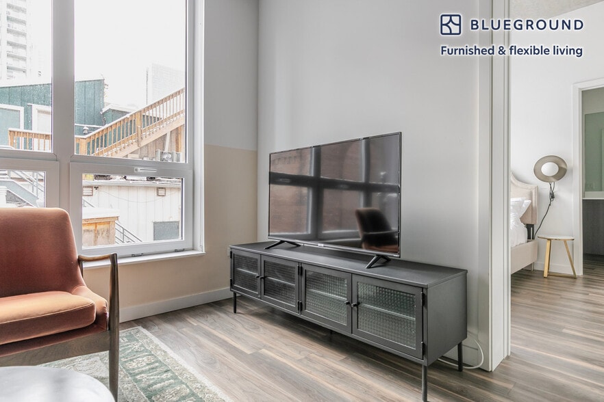 Building Photo - 61 W Erie St