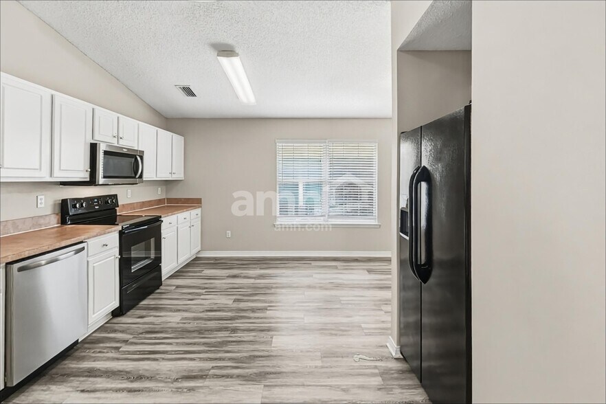Building Photo - 2663 Fernleaf Dr