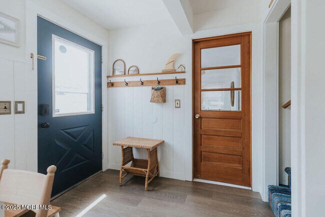 Building Photo - 35 12th Ave