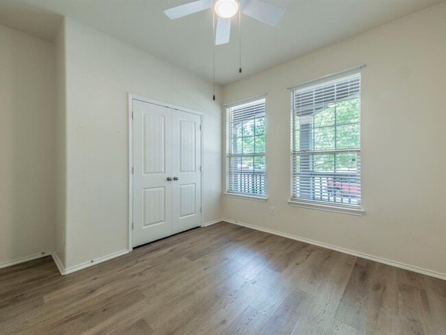 Building Photo - 18705 Falcon Pointe Blvd