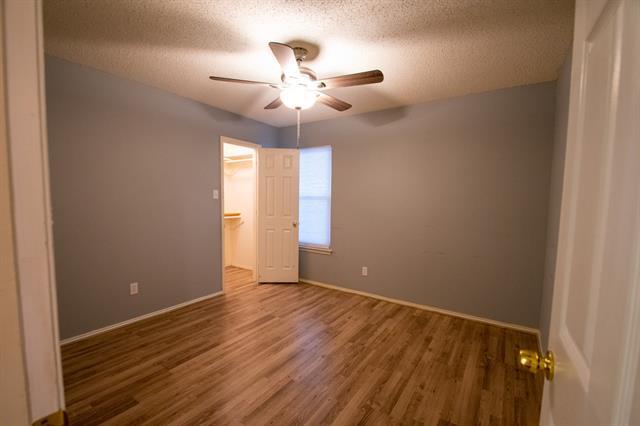 Building Photo - 8728 Elbe Trail